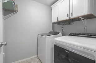 177 SW Mt Mazama St, McMinnville, OR 97128 - Photo 23