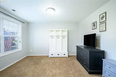 177 SW Mt Mazama St, McMinnville, OR 97128 - Photo 3