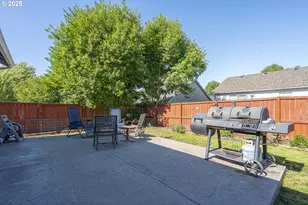 177 SW Mt Mazama St, McMinnville, OR 97128 - Photo 39