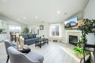 177 SW Mt Mazama St, McMinnville, OR 97128 - Photo 9