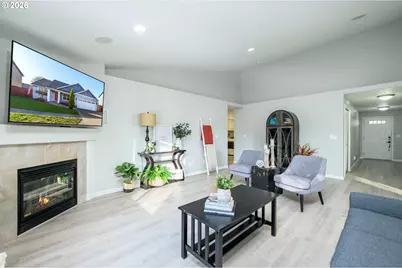 177 SW Mt Mazama St, McMinnville, OR 97128 - Photo 5