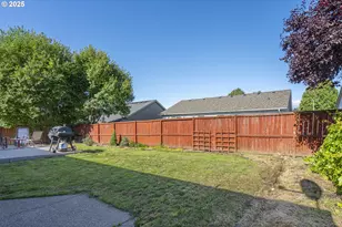 177 SW Mt Mazama St, McMinnville, OR 97128 - Photo 35