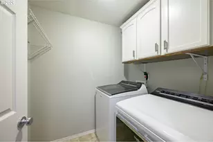 177 SW Mt Mazama St, McMinnville, OR 97128 - Photo 23