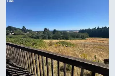 14270 SW Meeker Ter, Hillsboro, OR 97123 - Photo 5