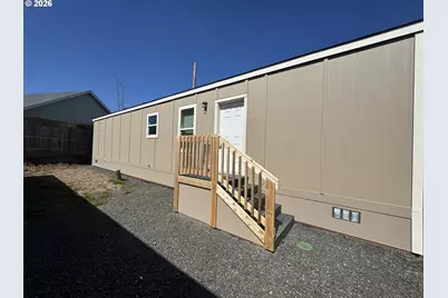 1085 W 1st Ave #J, Junction City, OR 97448 - Photo 1