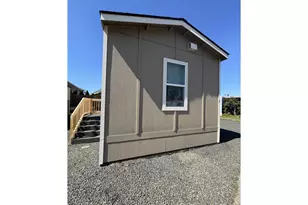 1085 W 1st Ave, Junction City, OR 97448 - Photo 15