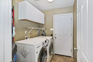15006 SE Sieben Creek Dr, Clackamas, OR 97015 - Photo 39