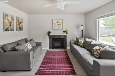 15006 SE Sieben Creek Dr, Clackamas, OR 97015 - Photo 15