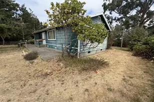 1375 Fenwick St, Coos Bay, OR 97420 - Photo 3