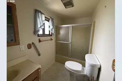 1375 Fenwick St, Coos Bay, OR 97420 - Photo 13