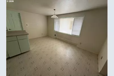 1375 Fenwick St, Coos Bay, OR 97420 - Photo 9