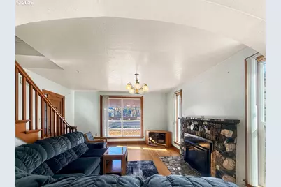 239 S Canyon Blvd, John Day, OR 97845 - Photo 3