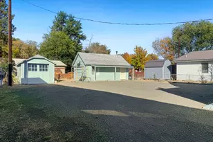 239 S Canyon Blvd, John Day, OR 97845 - Photo 23