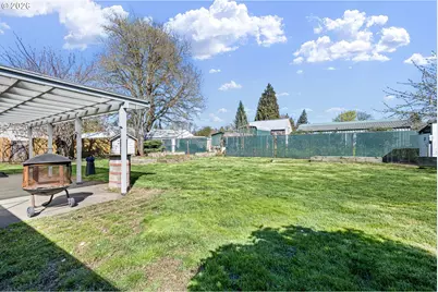 1685 Evergreen Dr, Eugene, OR 97404 - Photo 39