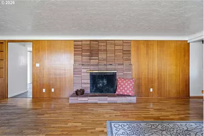 1685 Evergreen Dr, Eugene, OR 97404 - Photo 13