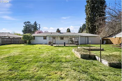 1685 Evergreen Dr, Eugene, OR 97404 - Photo 45