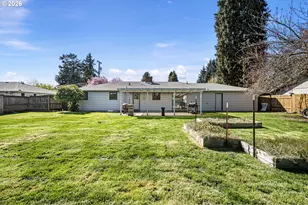 1685 Evergreen Dr, Eugene, OR 97404 - Photo 45