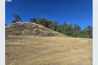 Aerie Ln, Roseburg, OR 97471 - Photo 11