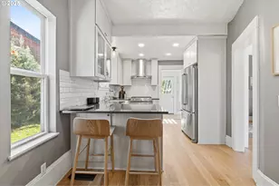 954 NE Emerson St, Portland, OR 97211 - Photo 17