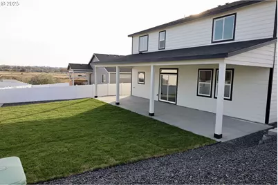 1750 NE 8th Pl, Hermiston, OR 97838 - Photo 21