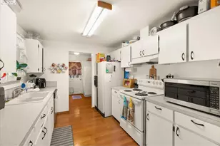 904 S Magnolia St, Cornelius, OR 97113 - Photo 17