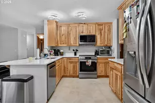 11395 SW Erste Pl, Portland, OR 97223 - Photo 9