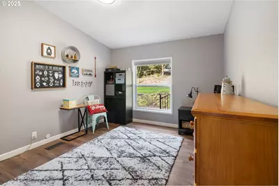 30402 Townsend Rd, Lebanon, OR 97355 - Photo 15