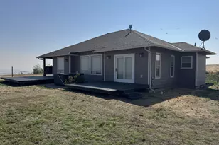 830 Horseshoe Bend Rd, Centerville, WA 98613 - Photo 5