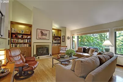 1125 SW Westwood Ct, Portland, OR 97239 - Photo 5