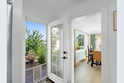 2414 NE 62nd Ave, Portland, OR 97213 - Photo 9