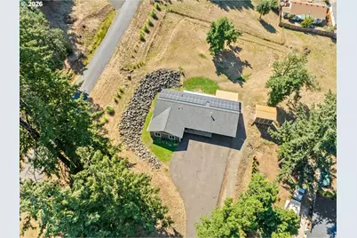 2187 E Madison Ave, Cottage Grove, OR 97424 - Photo 45