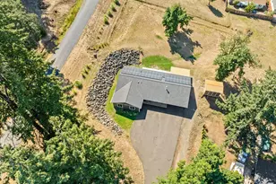 2187 E Madison Ave, Cottage Grove, OR 97424 - Photo 45