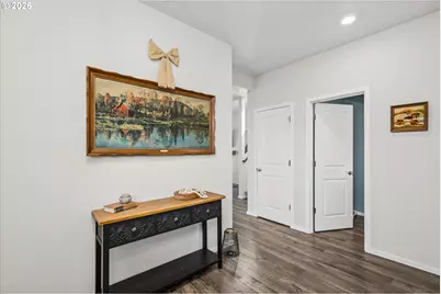 2906 V St, Springfield, OR 97477 - Photo 5