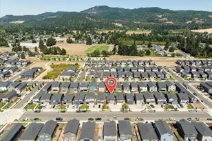 2906 V St, Springfield, OR 97477 - Photo 39