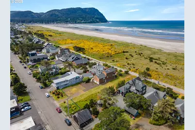 8700 S Prom St #6 &11, Seaside, OR 97138 - Photo 5