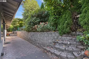 6332 NE 45th Ave, Portland, OR 97218 - Photo 3