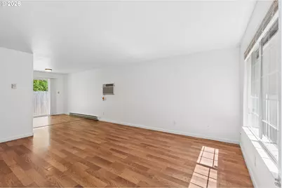 6332 NE 45th Ave, Portland, OR 97218 - Photo 5