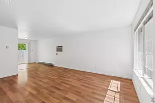 6332 NE 45th Ave, Portland, OR 97218 - Photo 5