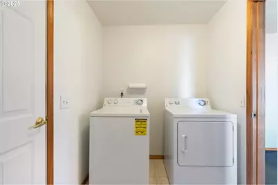 2279 N Kamiakan Dr, Cornelius, OR 97113 - Photo 33