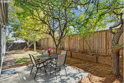 2279 N Kamiakan Dr, Cornelius, OR 97113 - Photo 35