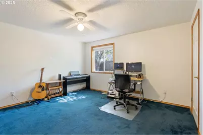 2279 N Kamiakan Dr, Cornelius, OR 97113 - Photo 29