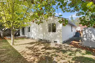 2279 N Kamiakan Dr, Cornelius, OR 97113 - Photo 39