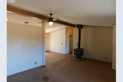 38910 S Prospect Dr, Molalla, OR 97038 - Photo 11