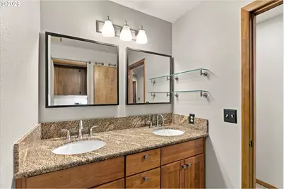 780 NW Torrey View Ln, Portland, OR 97229 - Photo 43