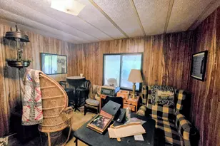 47995 McKenzie Hwy, Vida, OR 97488 - Photo 7