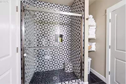 2030 NE 66th St, Lincoln City, OR 97367 - Photo 37