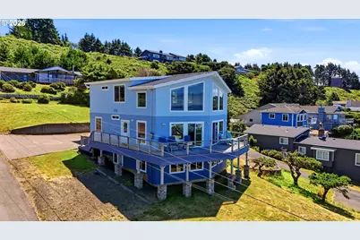 2030 NE 66th St, Lincoln City, OR 97367 - Photo 5