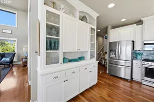 2030 NE 66th St, Lincoln City, OR 97367 - Photo 15