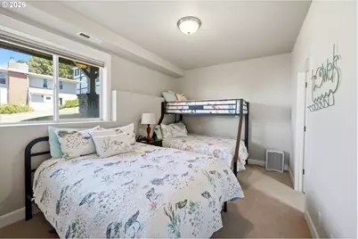 2030 NE 66th St, Lincoln City, OR 97367 - Photo 35