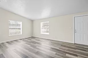 2000 Robins Lane SE, Salem, OR 97306 - Photo 9